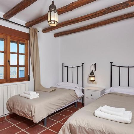 La Almunia De La Alpujarra Apartamento Yegen Exterior foto