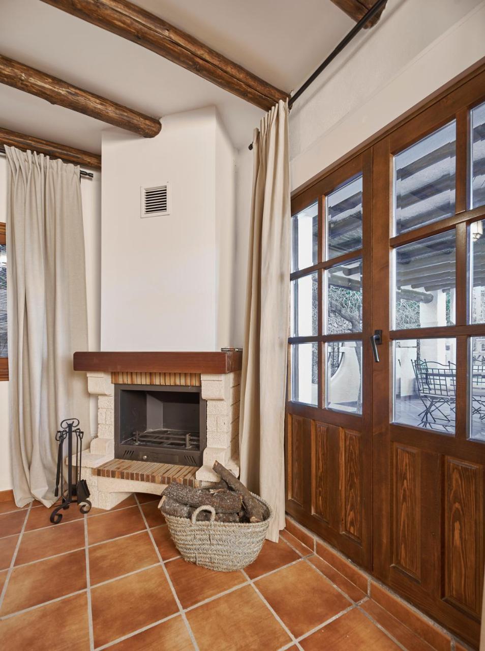 La Almunia De La Alpujarra Apartamento Yegen Exterior foto
